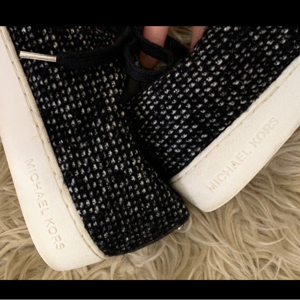 Women’s Michael Kors Shoes 9.5 - Picture 3 of 9